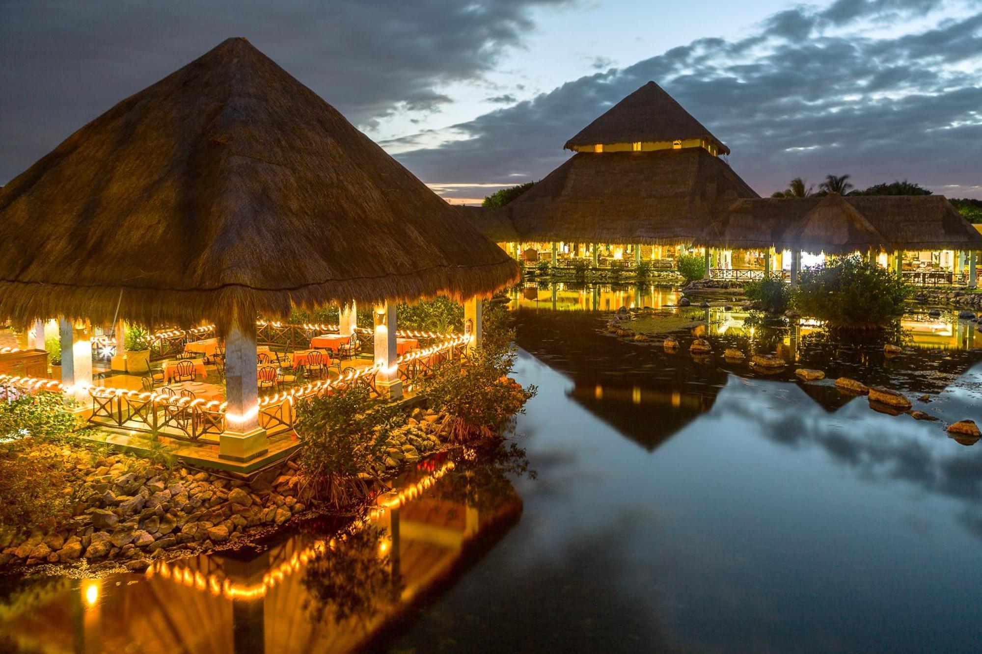 Grand Palladium White Sand Resort & Spa Akumal Exterior photo